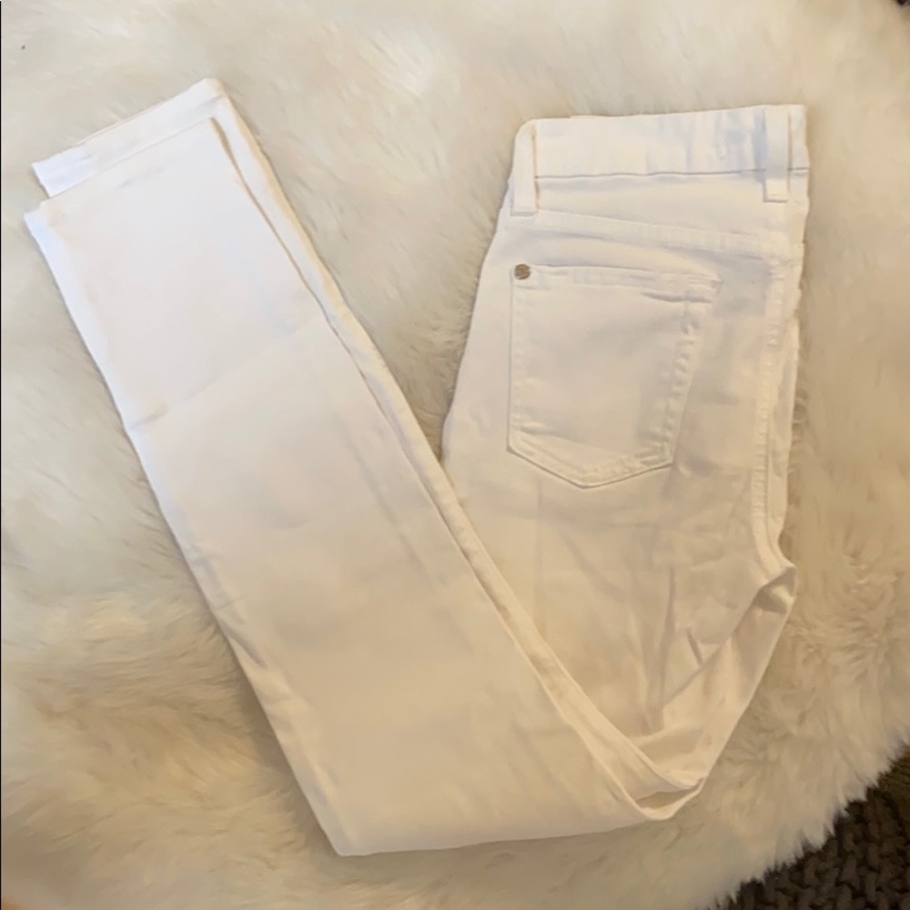 Seven white jeans
